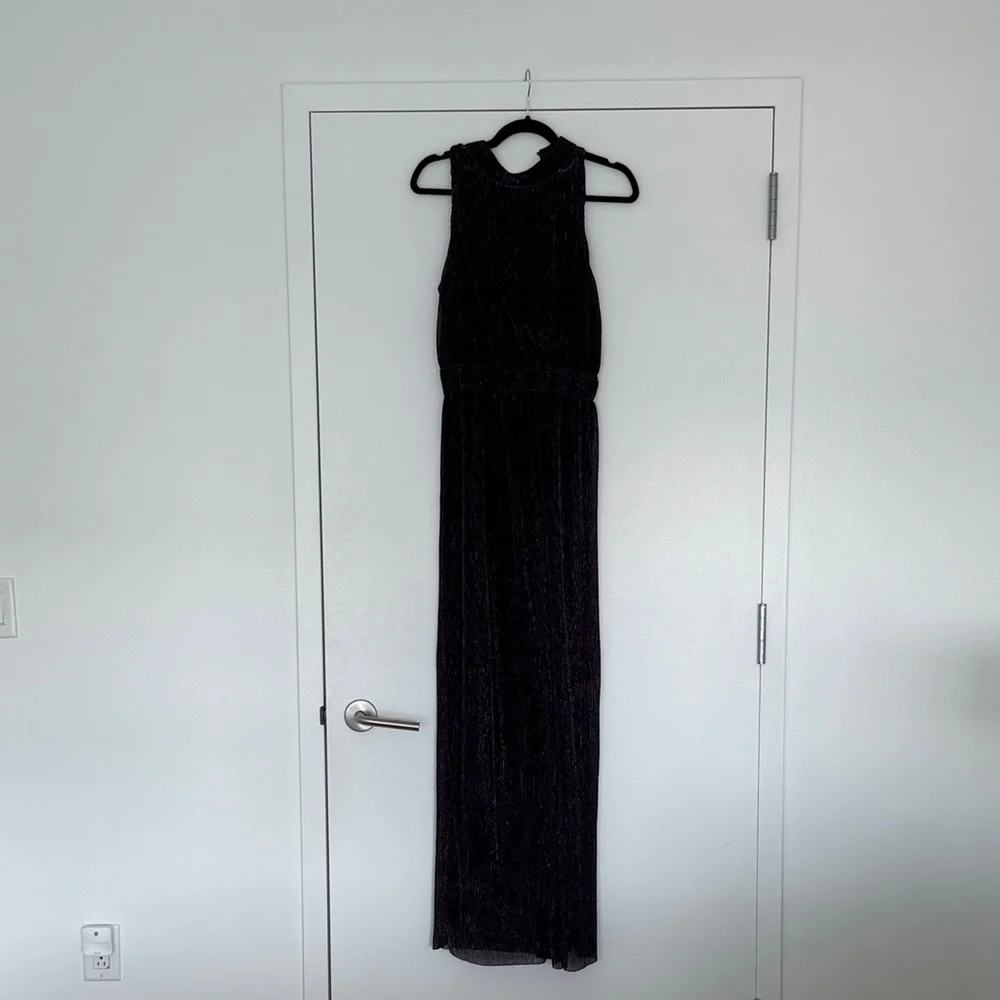 MINKPINK Enya Lurex Plisse Jumpsuit - Size Medium - Picture 4 of 6